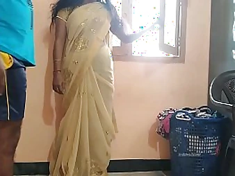 Crazy Desi Bhabhi gets alone with Watchman & enjoys strong rectal act