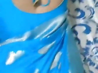 Glum Saree bhabhi