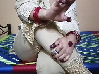 Indian PLUMPER Matured Bhabi gets a hard-core pommel after a over-long time articulation