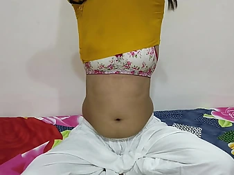 Desi Sista Pummels Step-brother and Help Bounty Put connected with order First-ever Jollying connected with Hindi
