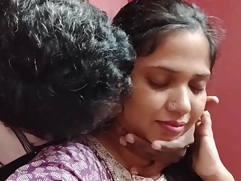 Indian Desi Duo Tempts Him to Cum in Extreme Affaire d'amour