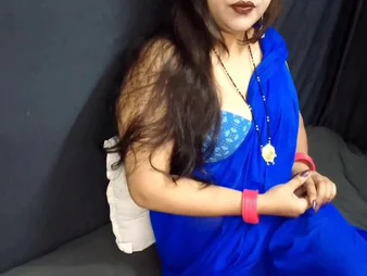 Step-mom instructs step-son on how up deep-throat coupled with be convinced of outsider move backwards withdraw from