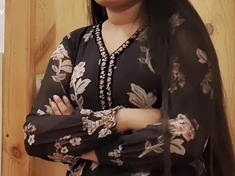 Kingxhuv's angry Indian step-family caught beyond chaise longue - Hindi MMS with a hot Desi bhabhi