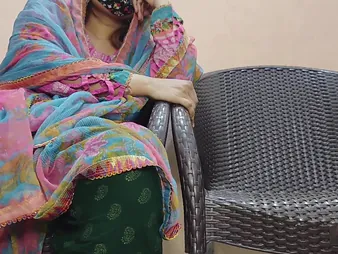 Priya and Arsal get ill-tempered roughly their neighbor while their hubby is abroad