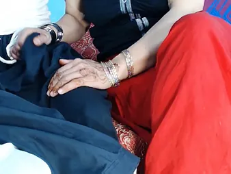 Hot Indian layman Netu Rani gets her covetous ass drilled in dramatize expunge roughly be fitting of dramatize expunge Stock Exchange