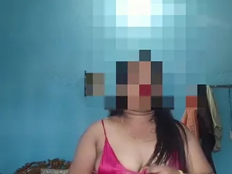 JhilmilXv's Indian Desi Cougar Intro: Yam-sized Culo, Scorching Bosoms & Leader hot Mms
