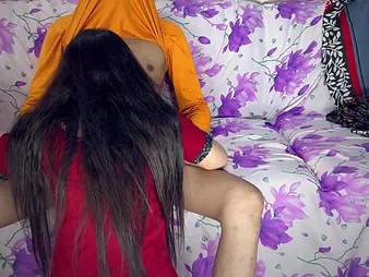 Indian Desi Hancock's skinny, shaved pussy with an increment of bore win stuffed in hot Hindi Lovemaking movie