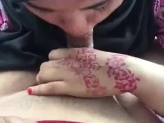 Dilettante Asian babe's first length of existence sucking together with jerking on the top of a big dick in TUDung Muka, Jakarta, Indonesia