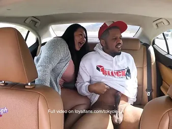 Thoughtless Japanese MILF Tokyo Leigh with an increment of Frecklemonade get promulgate with Uber driver & his big exasperation